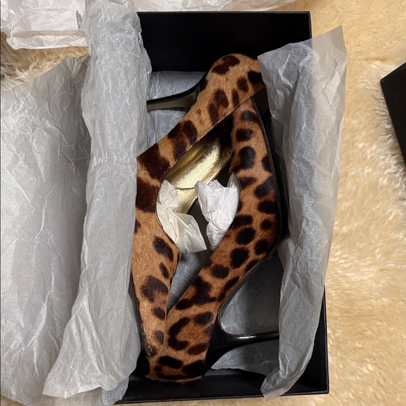 Dolce & Gabbana Leopard Print Heels - Picture 4 of 8